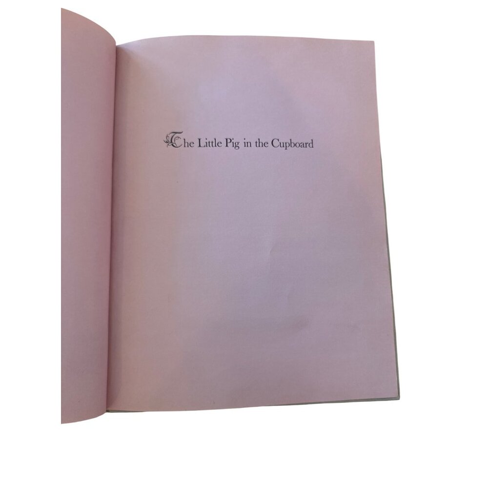 Vintage The Little Pig In The Cupboard Hardcover Book Helen E. Buckley Drawings - Picture 4 of 12